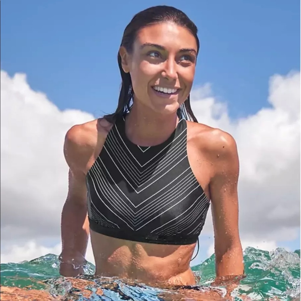 NWT Athleta Chevron High Neck Bikini Top 38D/DD